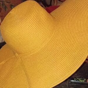 Classic Wide-Brim Sun Hat in Tan